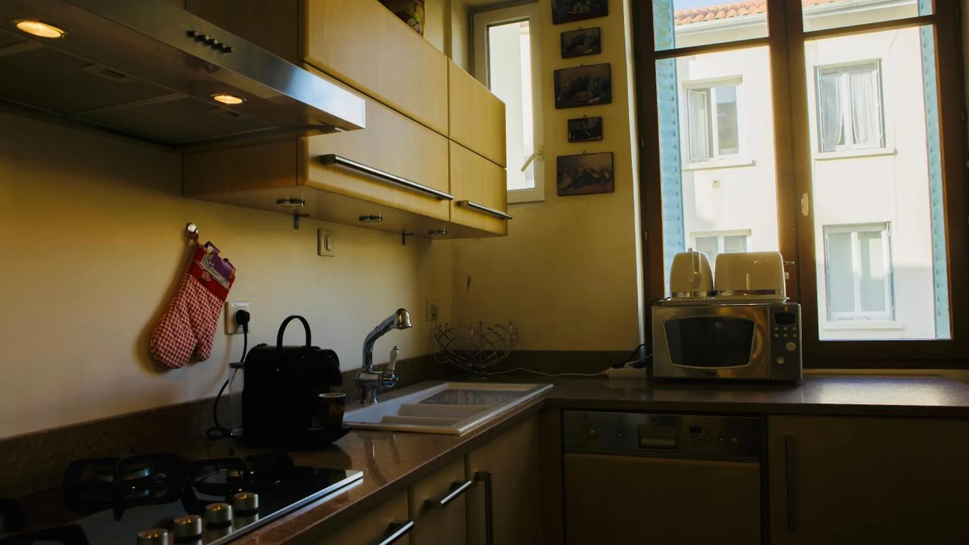 Appartement De Caractere Au Coeur Du 6Eme Cosy & Calme Lyon 0*,